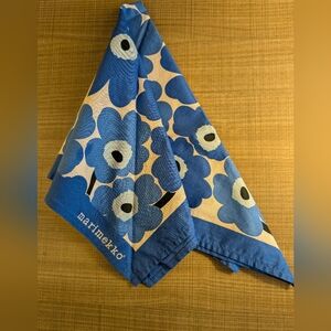 Marimekko Blue and White Floral Scarf. Cotton.